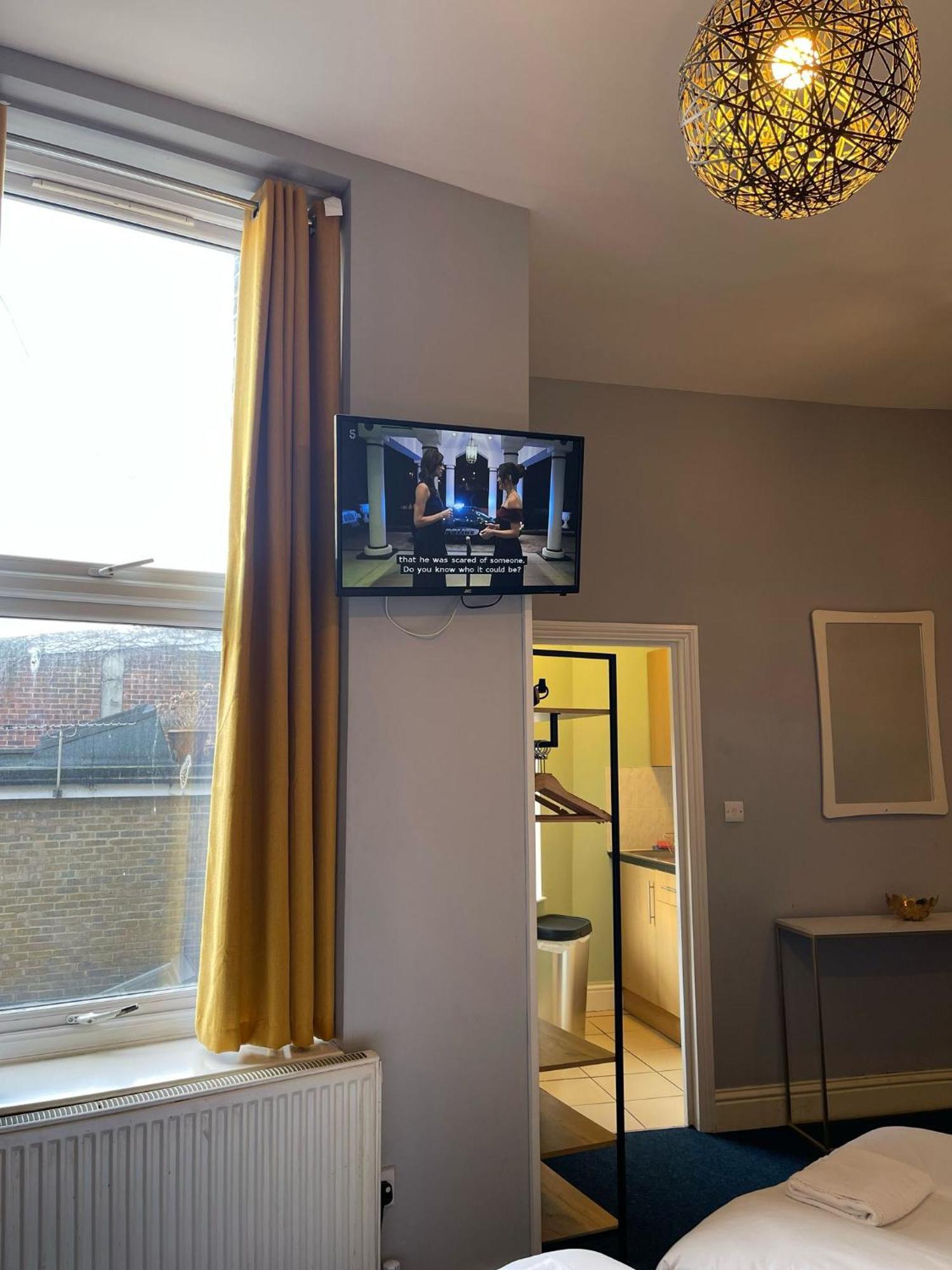 Simple Triple In King's Cross *