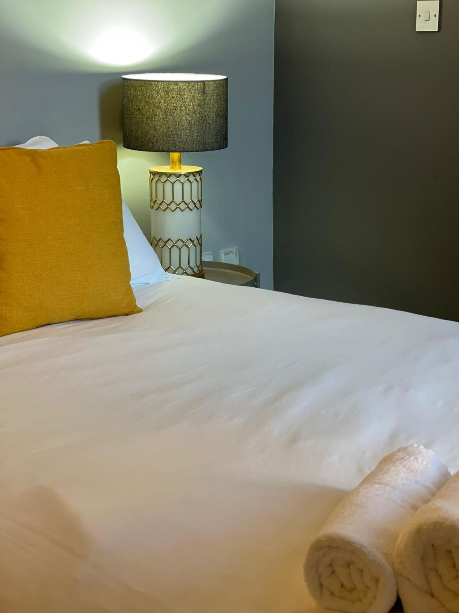Apartment Simple Triple In King's Cross *